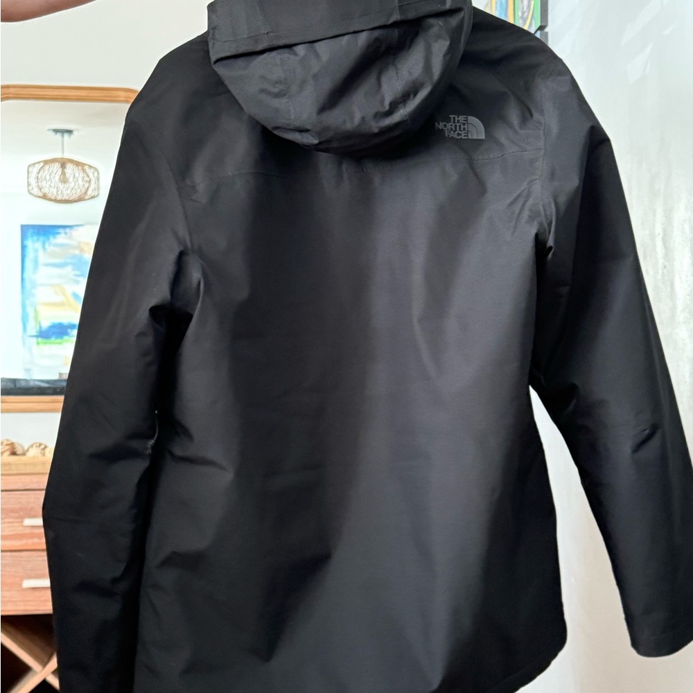 North face jacket - Picture 2 of 5